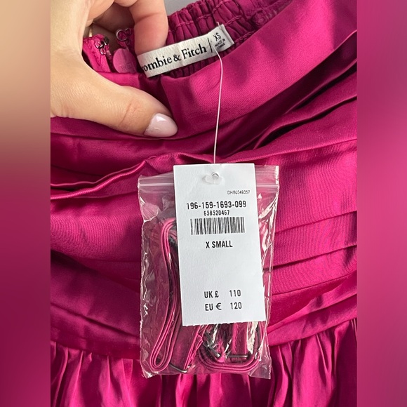 NWT Abercrombie & Fitch Emerson Satin Ruched Dress - Picture 4 of 5